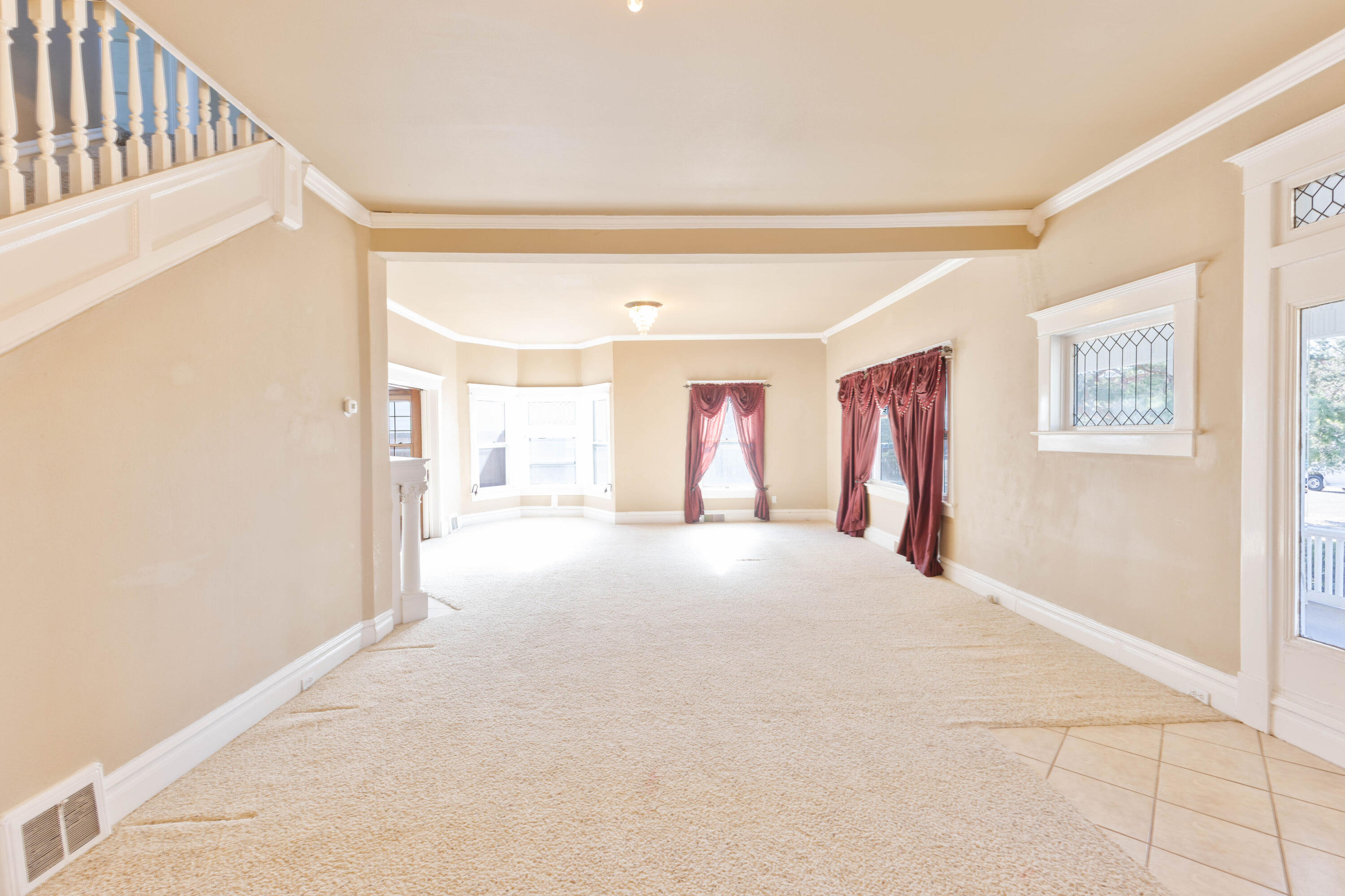 212 W 9th Street
