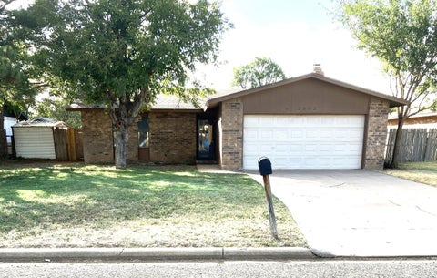 Photo of 2903 Mesa Drive, Plainview, TX 79072 (MLS # 202612747)