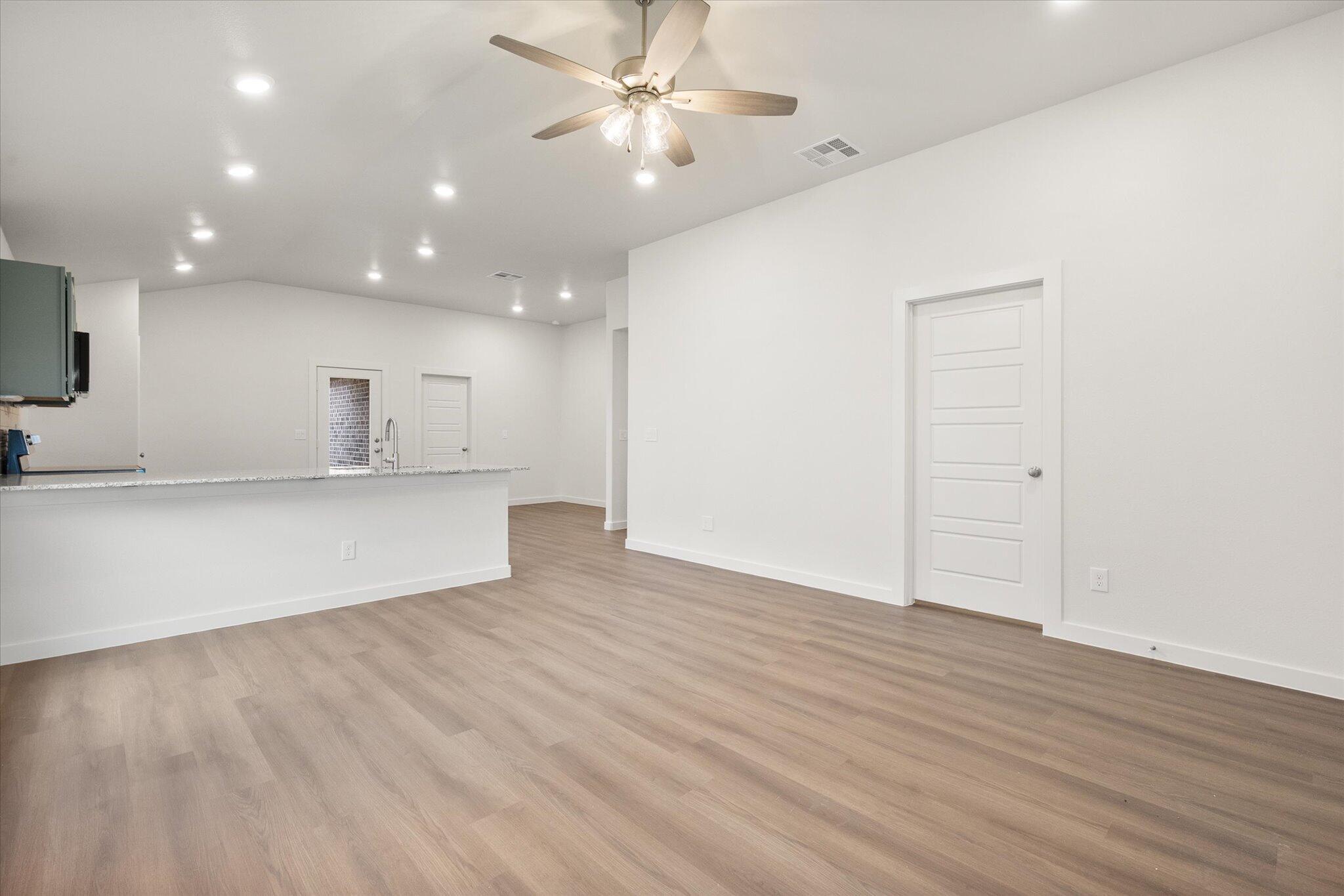 1312 Saratoga Avenue