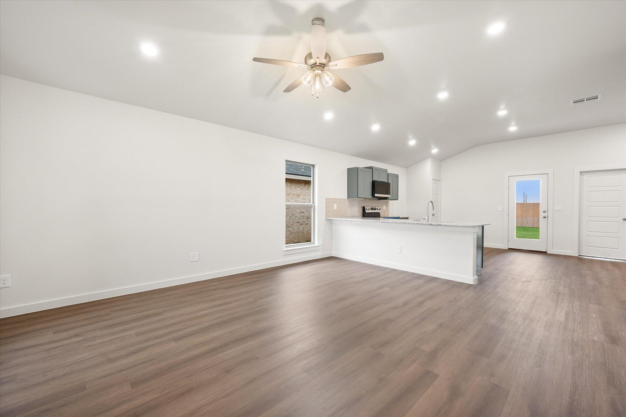 1312 Saratoga Avenue