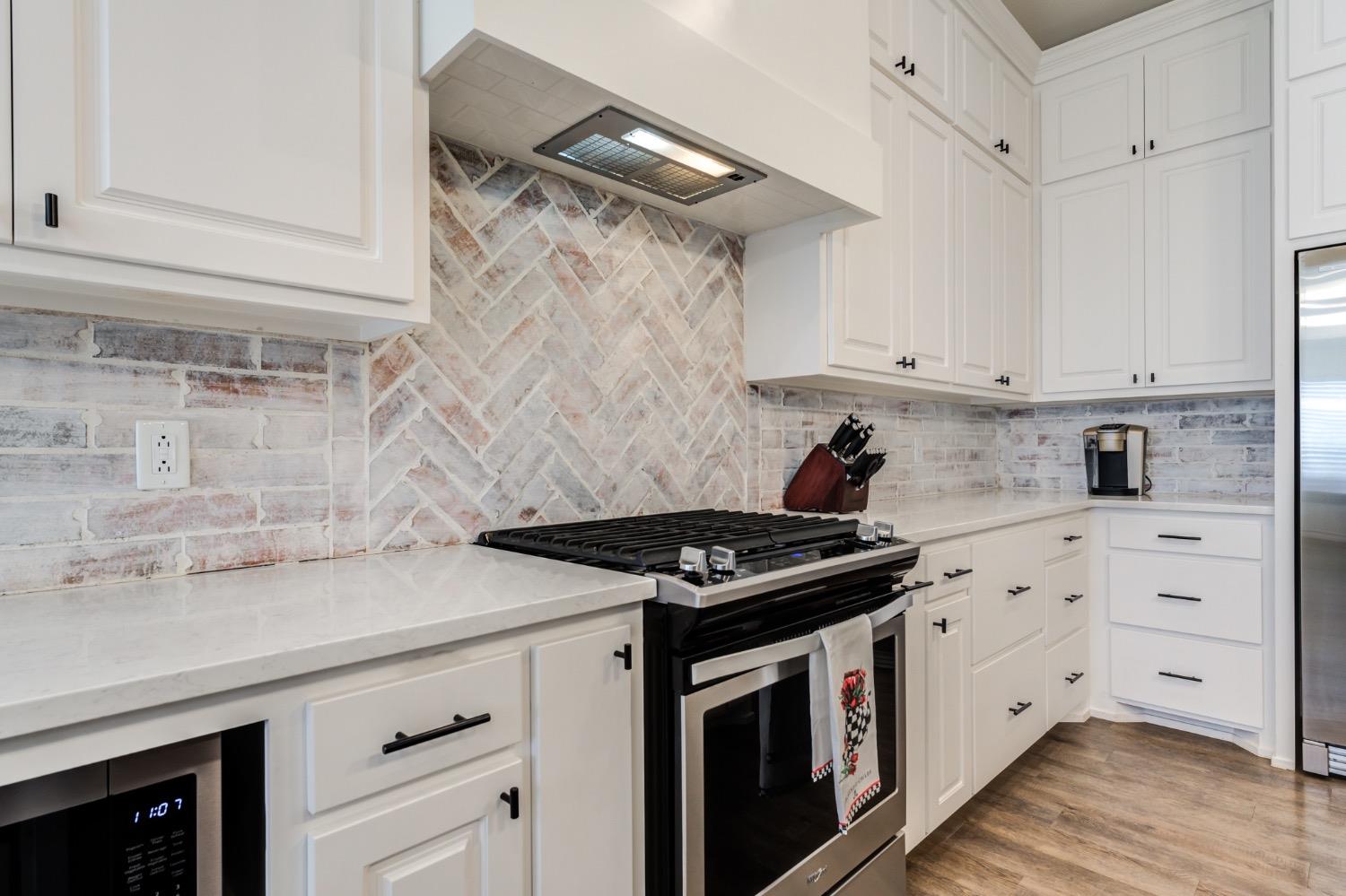 Lubbock, Texas 79423, United States, 4 Bedrooms Bedrooms, ,2 BathroomsBathrooms,Residential,Active,59340