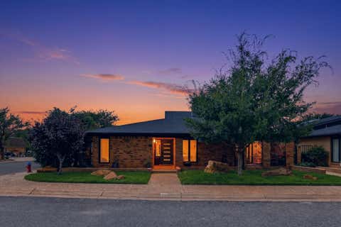 Photo of 9102 Vicksburg Avenue #Unit 23, Lubbock, TX 79424 (MLS # 202609875)