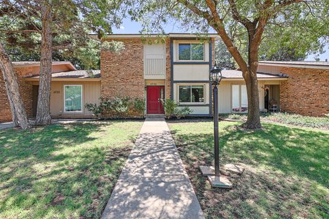 Photo of 5735 38th Street, Lubbock, TX 79407 (MLS # 202608291)