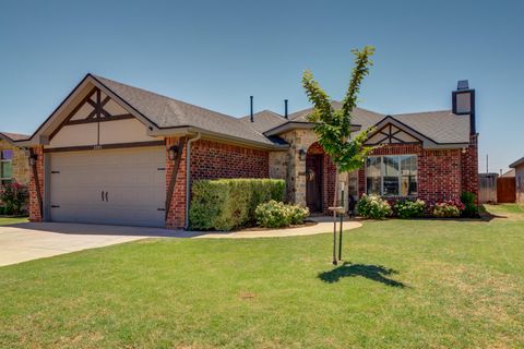 Photo of 2305 102nd Street, Lubbock, TX 79423 (MLS # 202606537)
