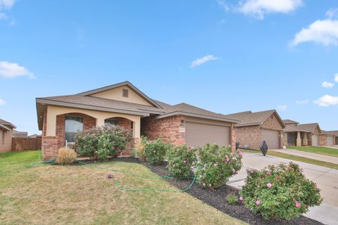 Photo of 14324 Avenue U, Lubbock, TX 79423 (MLS # 202605475)