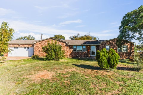 Photo of 2001 E F M 1294, Lubbock, TX 79403 (MLS # 202614464)