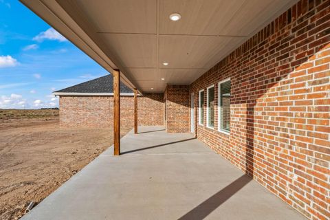 A home in Slaton