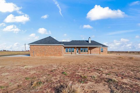 A home in Slaton