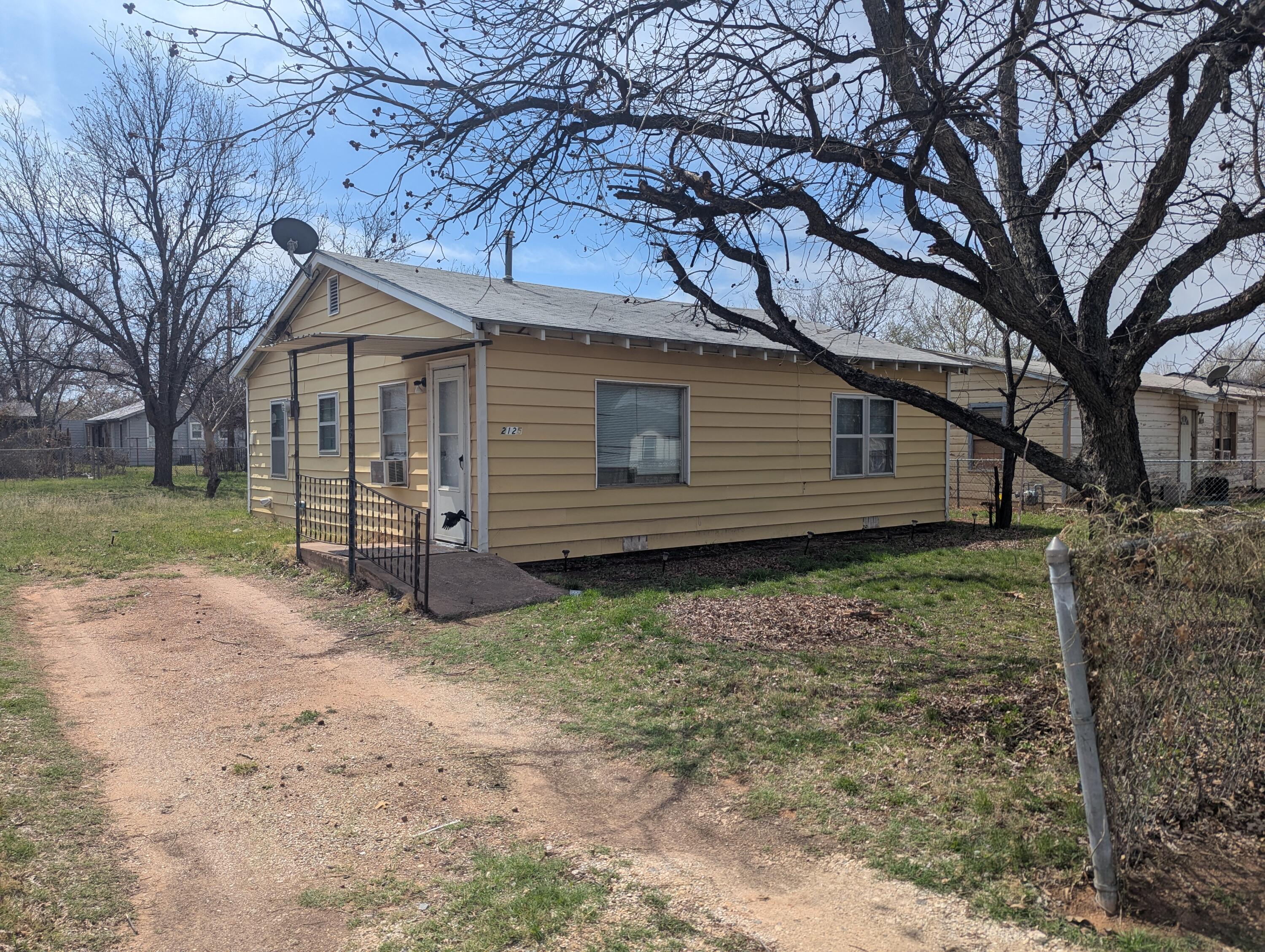 2125 Oakland Drive