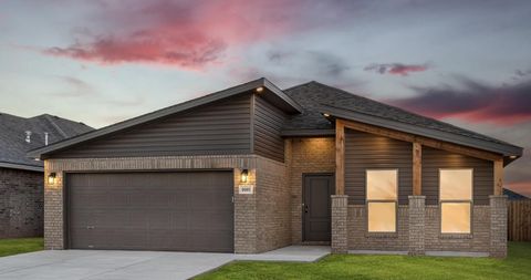 Photo of 1321 Saratoga Avenue, Lubbock, TX 79416 (MLS # 202603533)