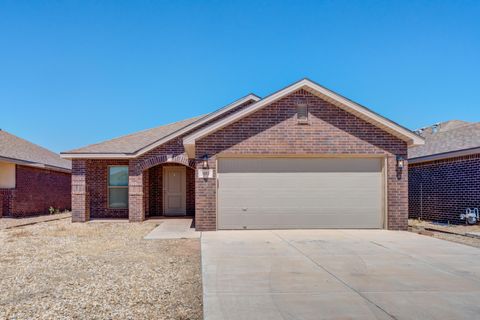 Photo of 1612 136th Street, Lubbock, TX 79423 (MLS # 202610440)