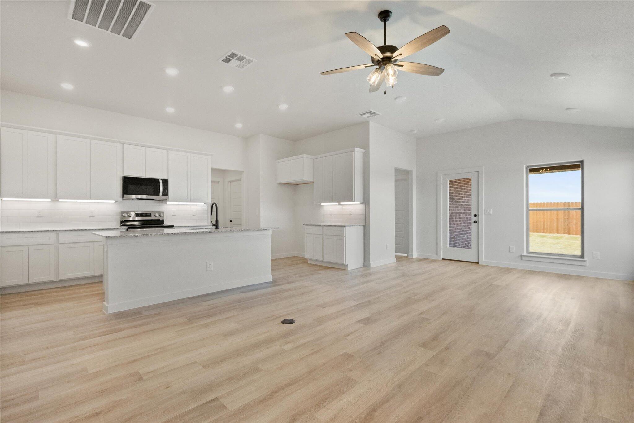 2418 Bryan Avenue