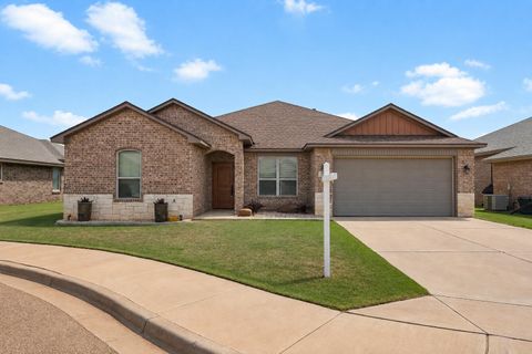 Photo of 306 Hampshire Avenue, Wolfforth, TX 79382 (MLS # 202608761)