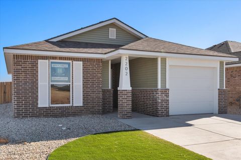 Hunt Realty - West Texas Real Estate 4 2202 Corpus Avenue Wolfforth TX 79382