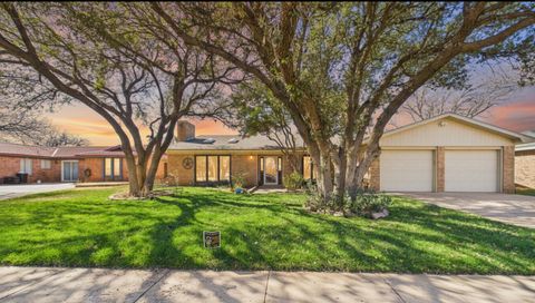 Photo of 8606 Knoxville Avenue, Lubbock, TX 79423 (MLS # 202606094)