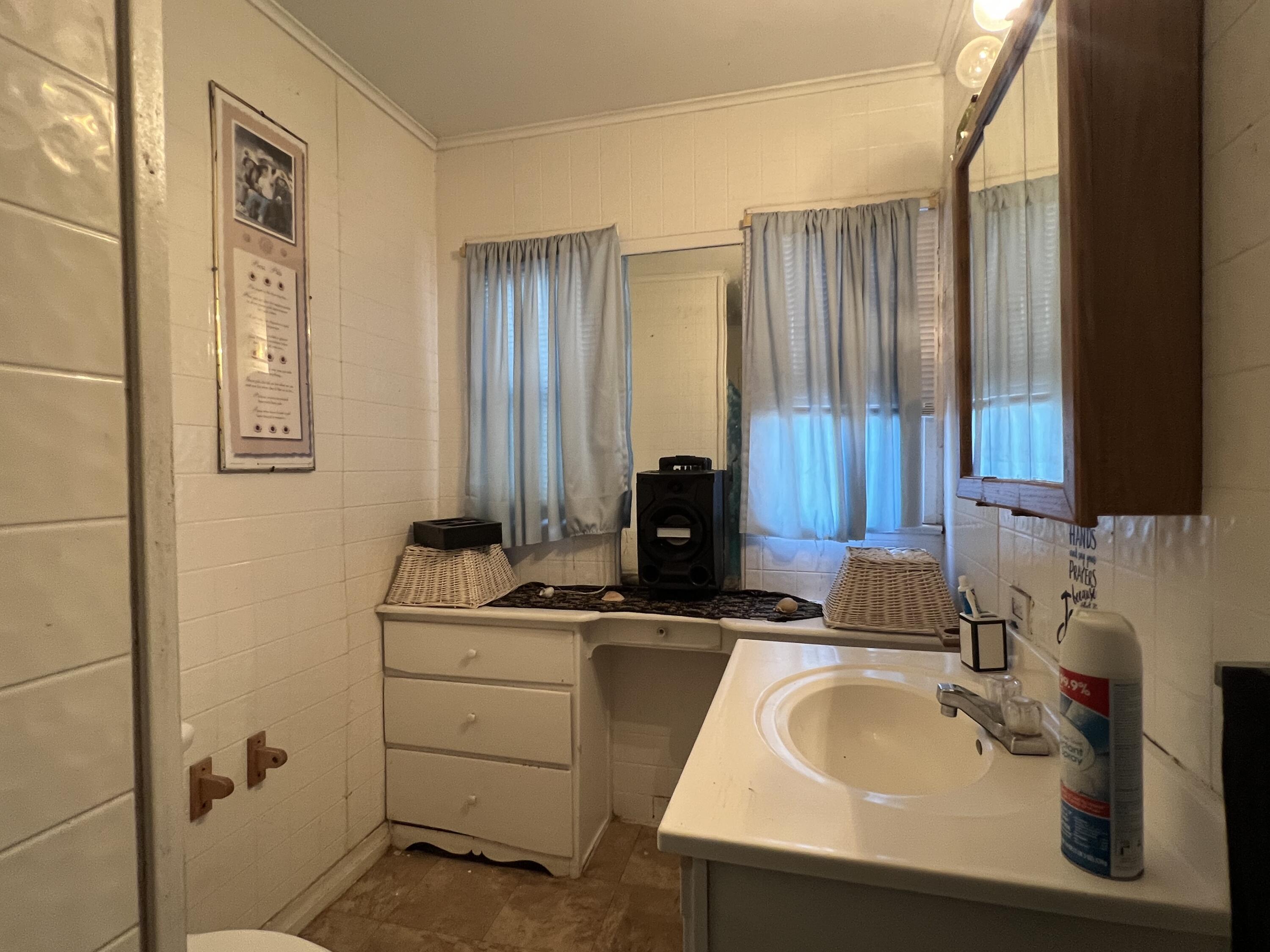 Lubbock, Texas 79411, United States, 3 Bedrooms Bedrooms, ,2 BathroomsBathrooms,Residential,Active,18982