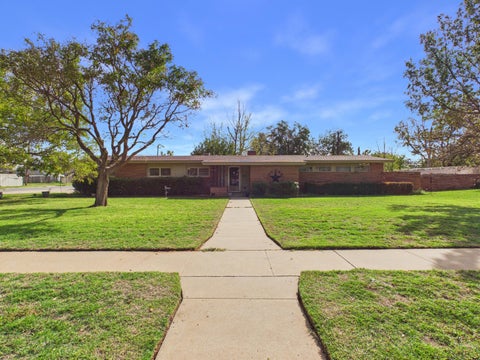 Photo of 1314 E Tate Street, Brownfield, TX 79316 (MLS # 202614465)