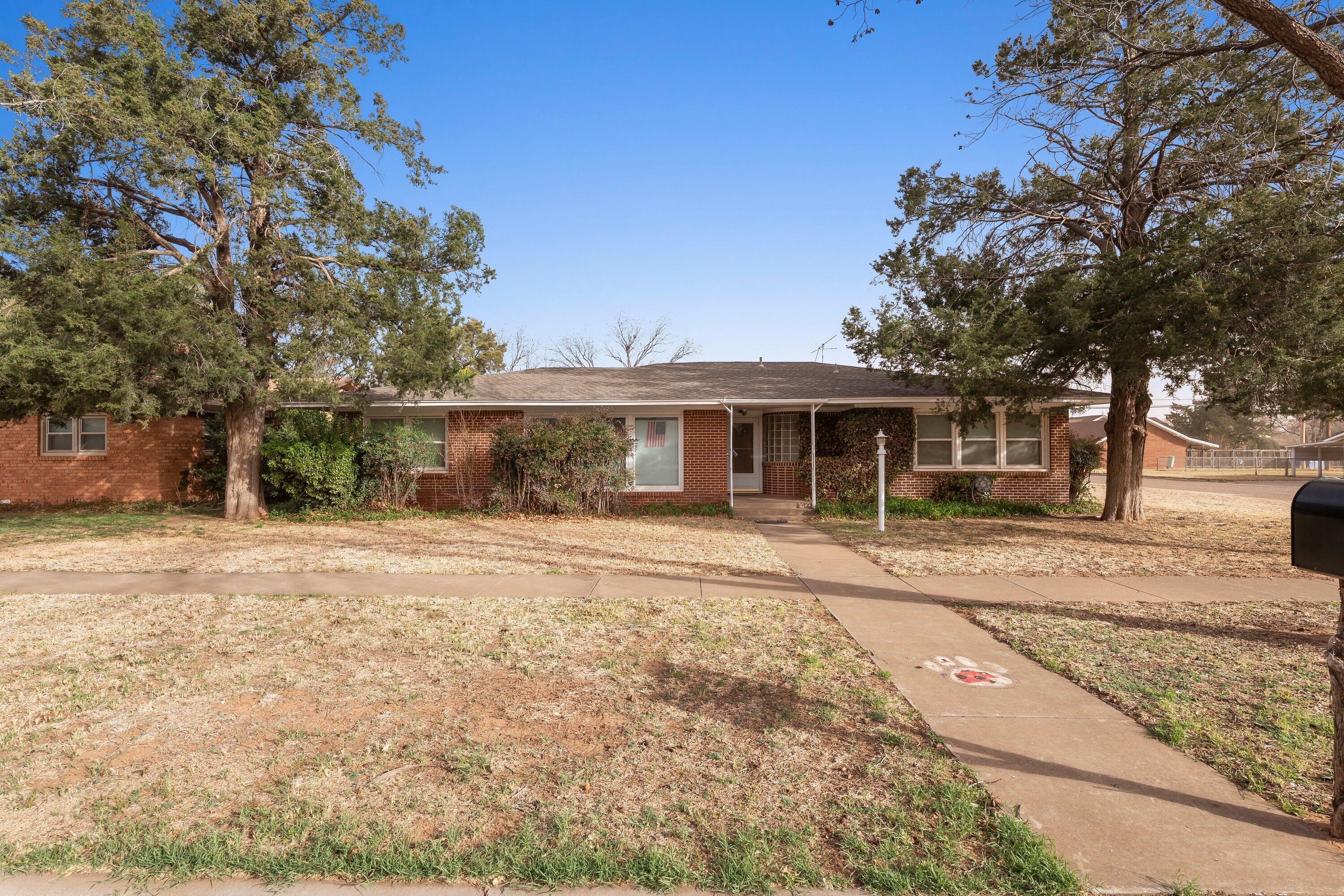 1100 W Lubbock Street, Slaton, TX, 79364 2 1100 W Lubbock Street