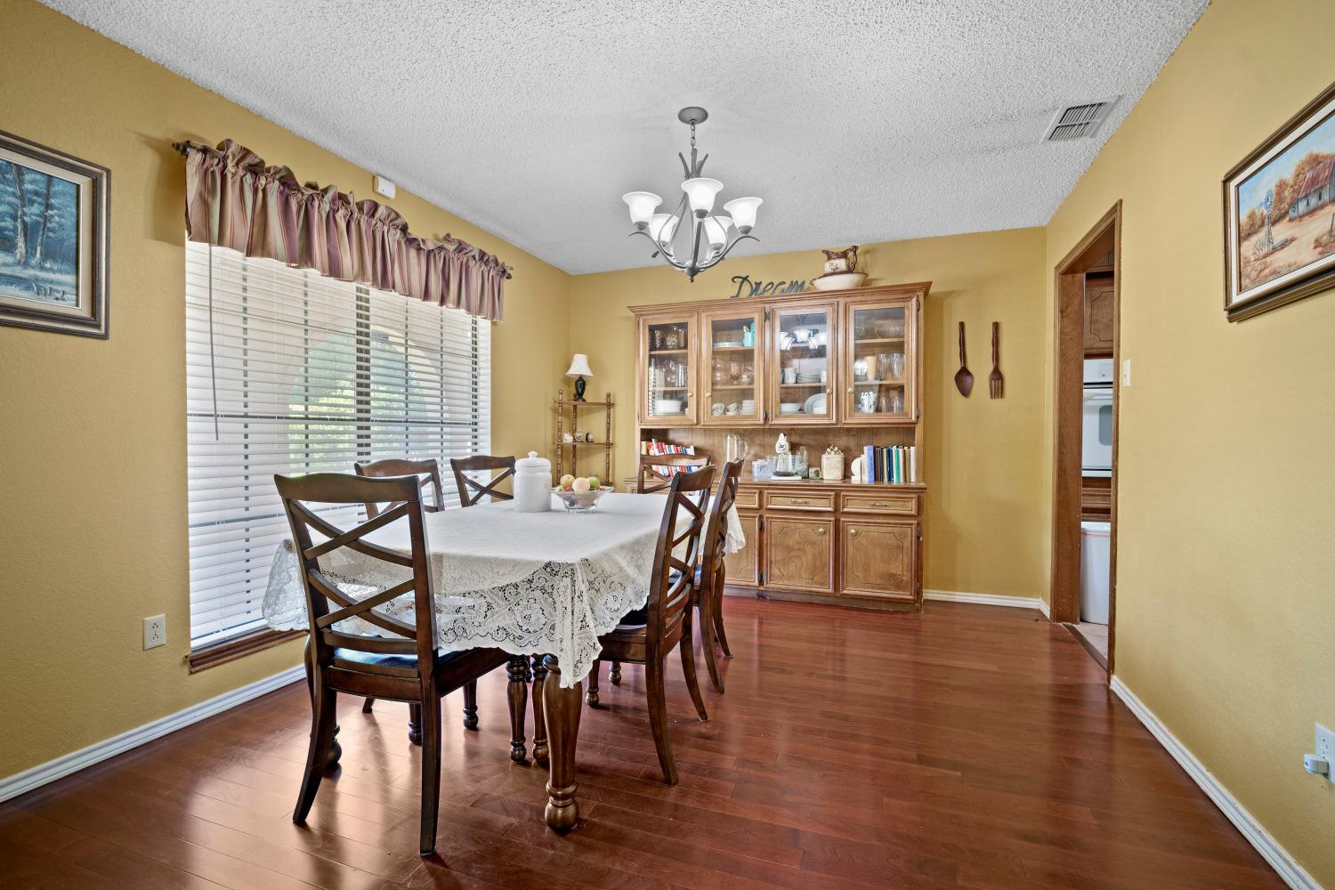 8512 Louisville Drive