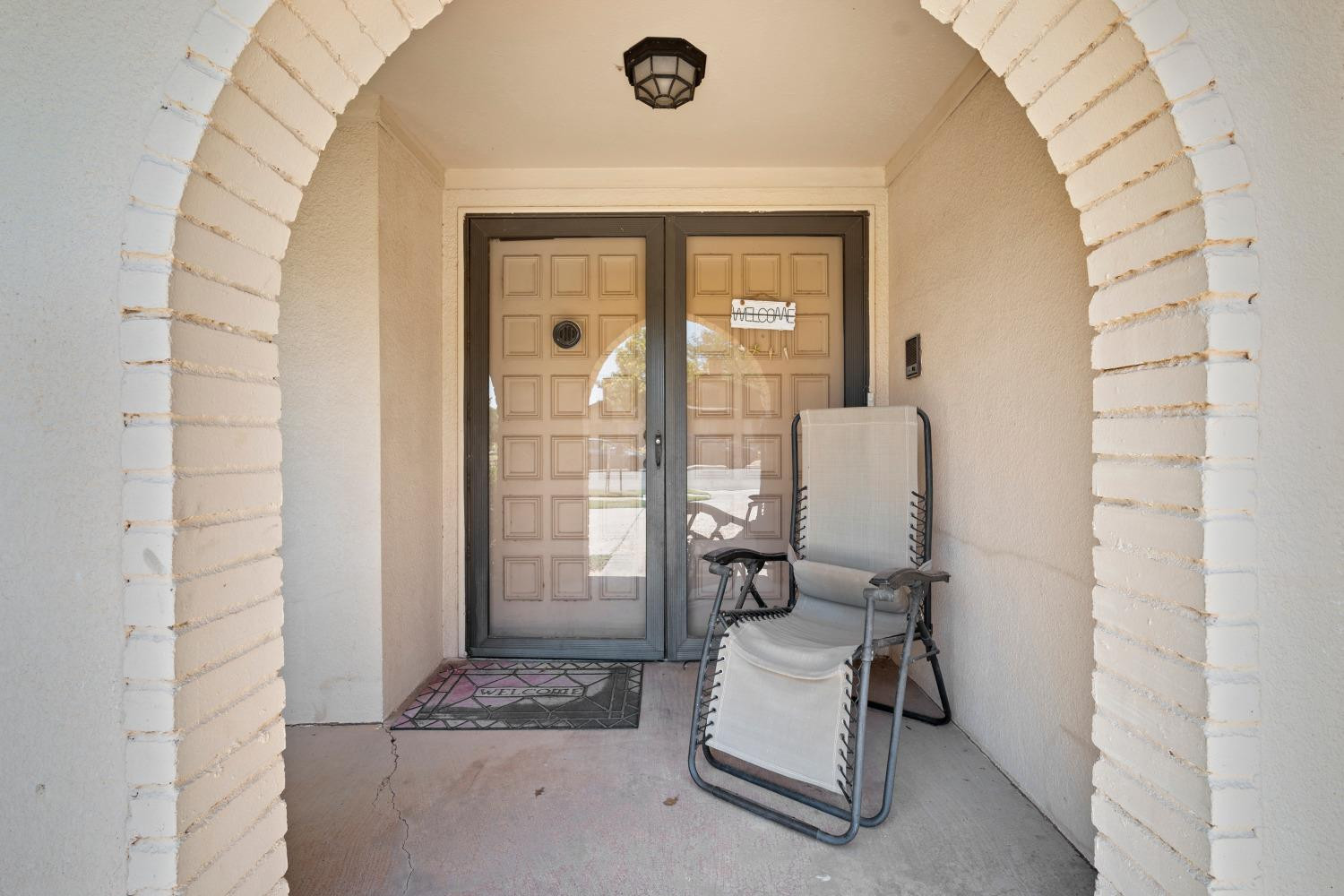 8512 Louisville Drive