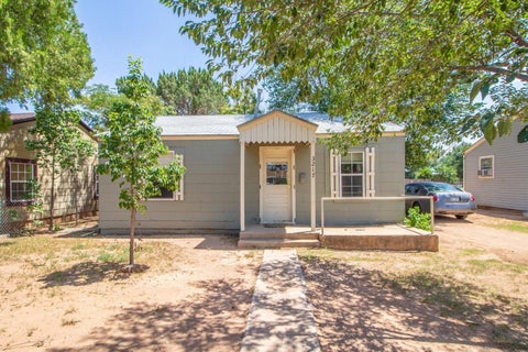 Photo of 3217 Baylor Street, Lubbock, TX 79415 (MLS # 202614268)