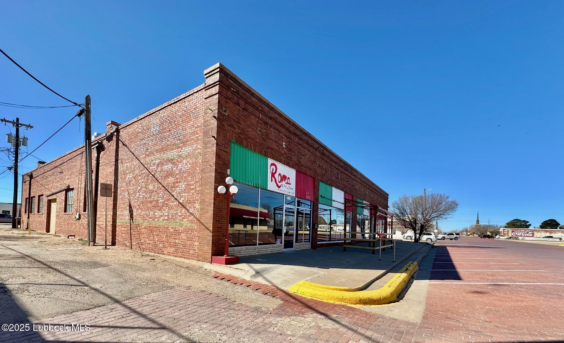 115 W Broadway Avenue, Tulia, TX, 79088 1 115 W Broadway Avenue