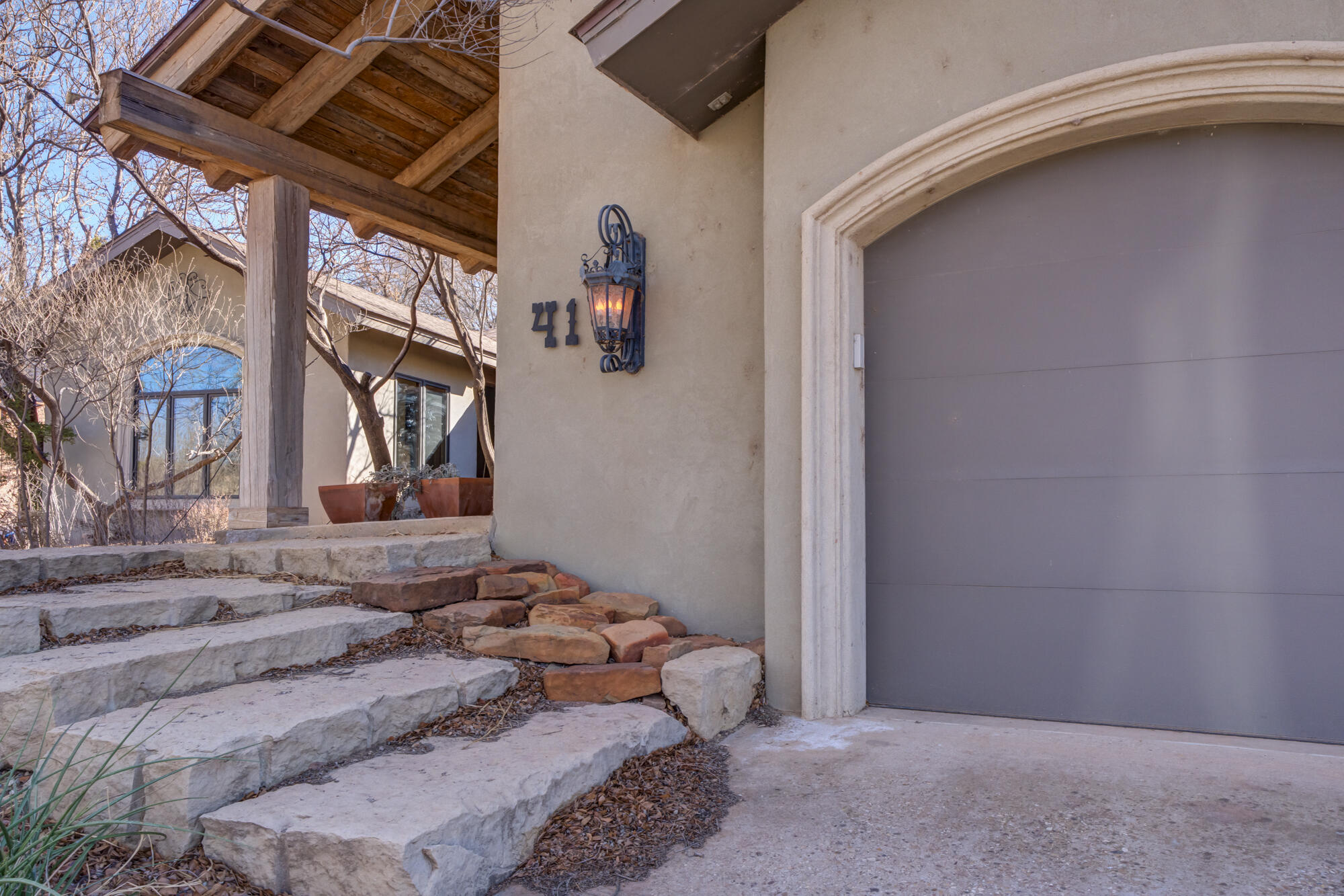 41 S Lakeshore Drive