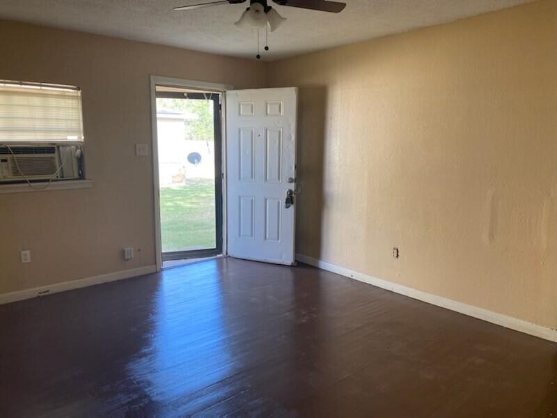 1109 45th Street B - Photo 2