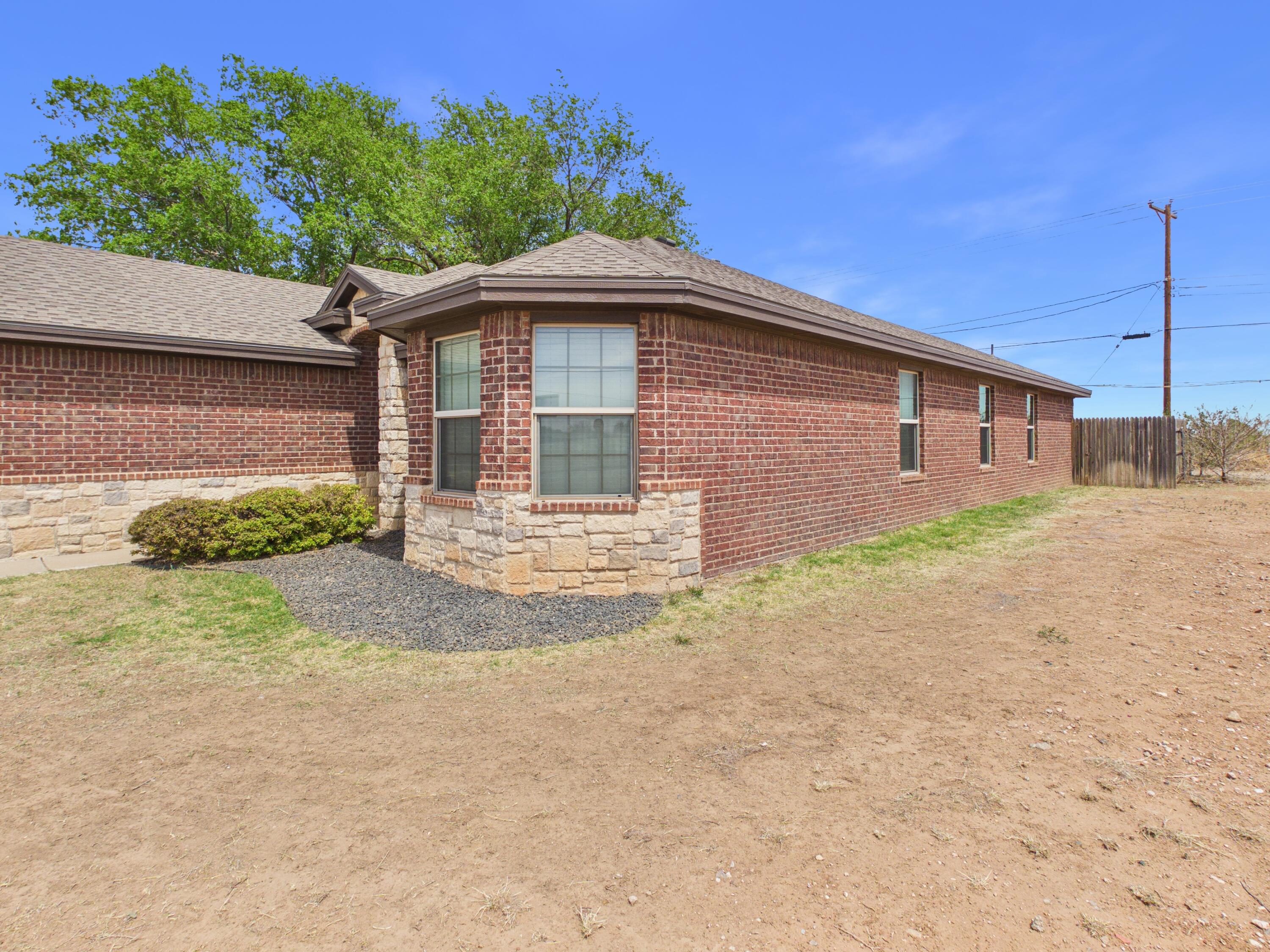211 Dowden Road