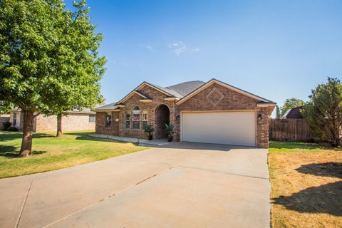 Photo of 401 McMillen Avenue, Wolfforth, TX 79382 (MLS # 202612058)