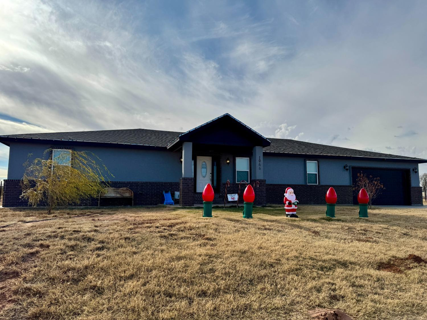 1046 Bowie Street, Denver City, TX, 79323 1 1046 Bowie Street