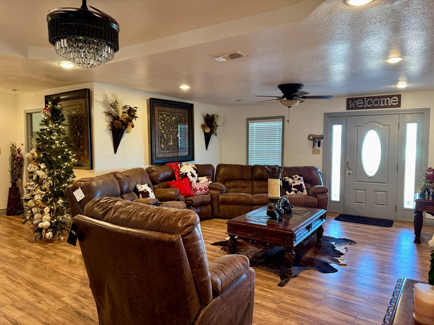 1046 Bowie Street, Denver City, TX, 79323 2 1046 Bowie Street