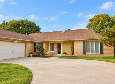 Photo of 5208 88th Street, Lubbock, TX 79424 (MLS # 202614300)