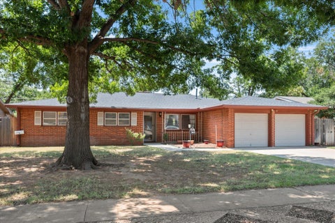 Photo of 3419 60th Street, Lubbock, TX 79413 (MLS # 202611164)