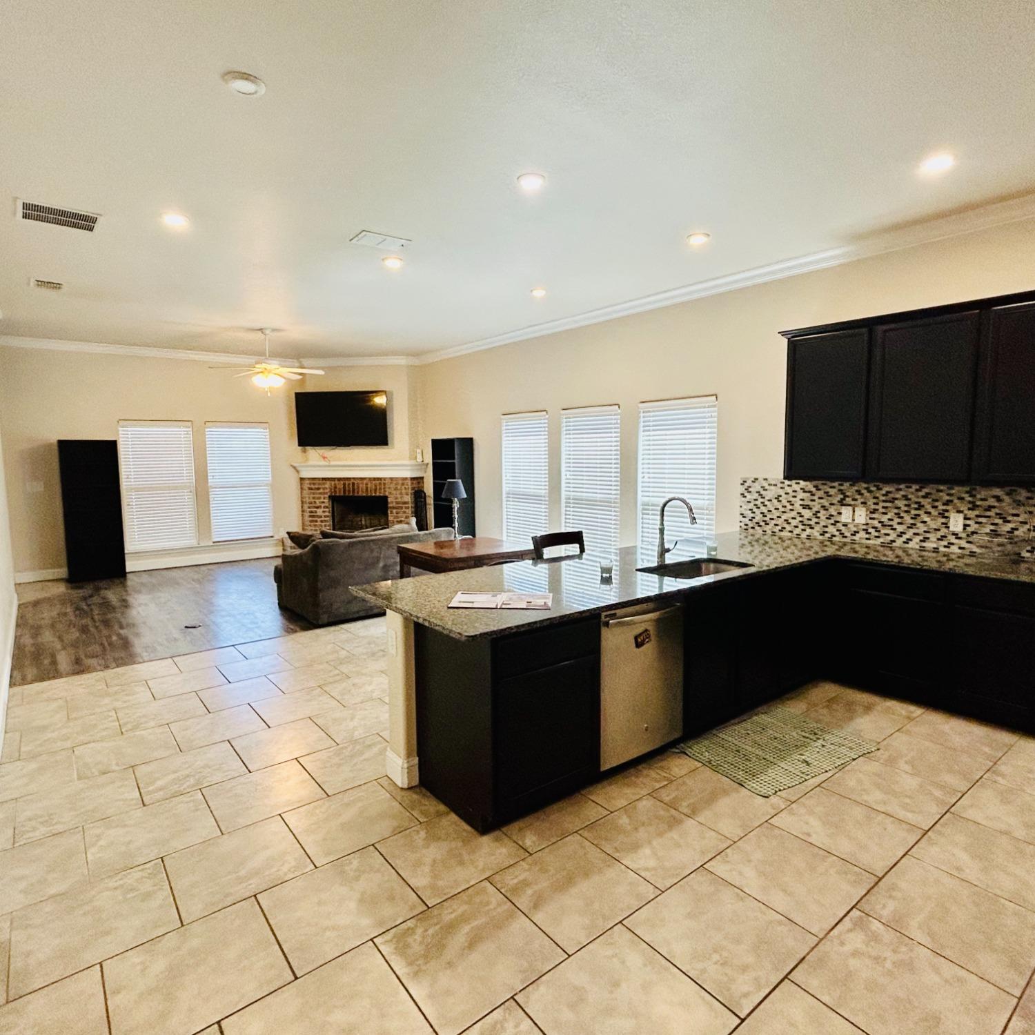 Lubbock, Texas 79424, United States, 3 Bedrooms Bedrooms, ,2 BathroomsBathrooms,Residential,Active,53311