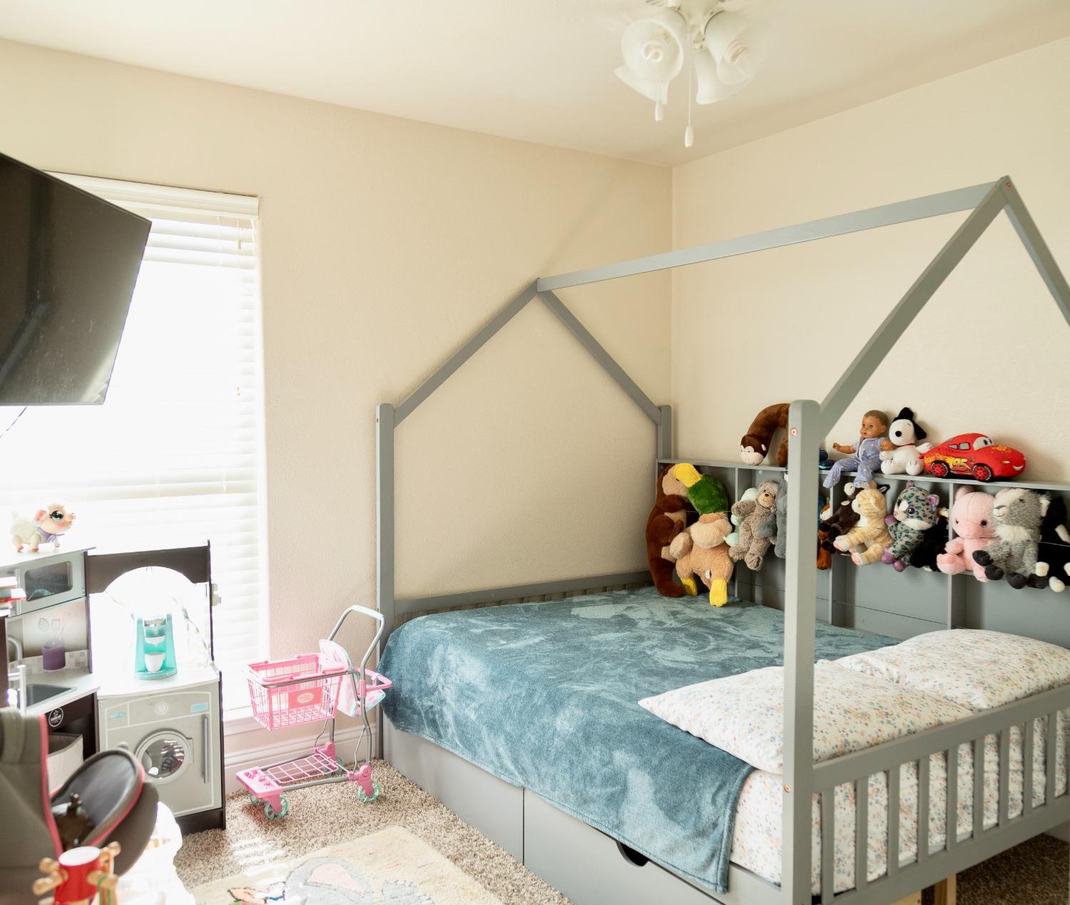 Lubbock, Texas 79424, United States, 3 Bedrooms Bedrooms, ,2 BathroomsBathrooms,Residential,Active,53311