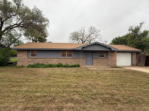 Photo of 307 Monroe Avenue, Lorenzo, TX 79343 (MLS # 202613612)