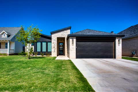 Photo of 1417 Durham Avenue, Wolfforth, TX 79382 (MLS # 202609867)