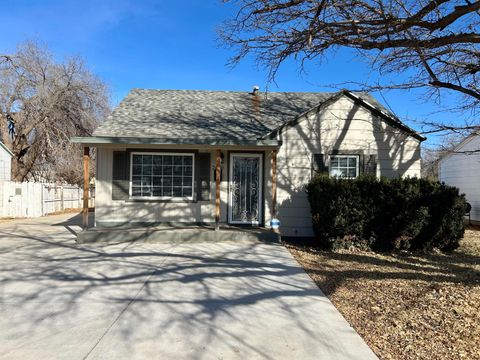 Photo of 2610 36th Street, Lubbock, TX 79413 (MLS # 202606394)