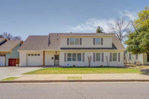 Photo of 3219 22nd Street, Lubbock, TX 79410 (MLS # 202609442)