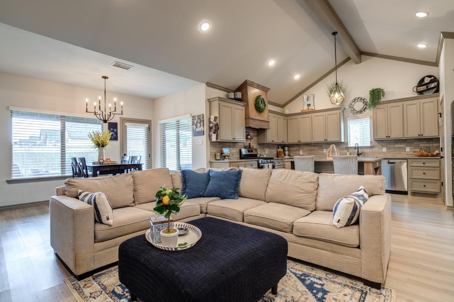 Lubbock, Texas 79424, United States, 3 Bedrooms Bedrooms, ,2 BathroomsBathrooms,Residential,Active,52638