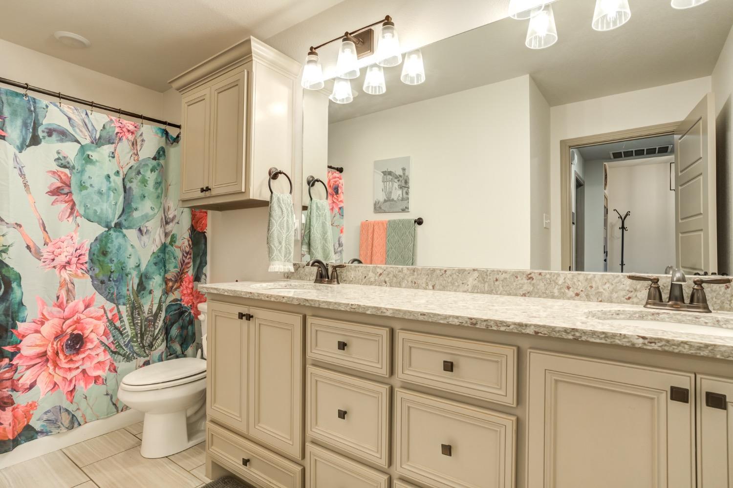 Lubbock, Texas 79424, United States, 3 Bedrooms Bedrooms, ,2 BathroomsBathrooms,Residential,Active,52638