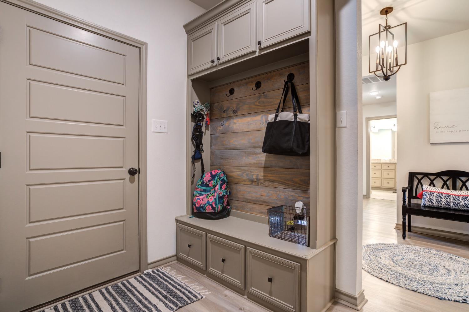 Lubbock, Texas 79424, United States, 3 Bedrooms Bedrooms, ,2 BathroomsBathrooms,Residential,Active,52638