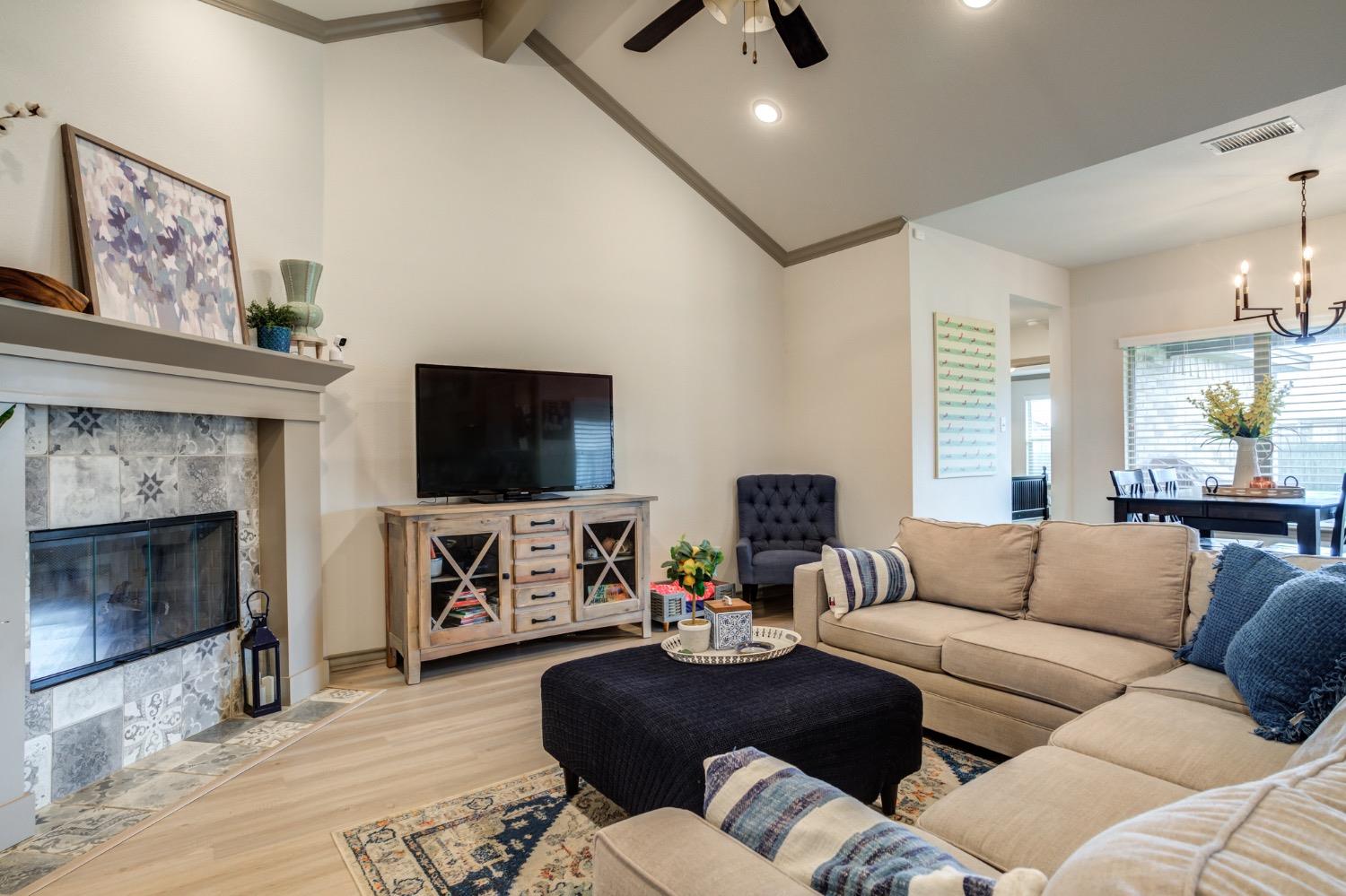 Lubbock, Texas 79424, United States, 3 Bedrooms Bedrooms, ,2 BathroomsBathrooms,Residential,Active,52638