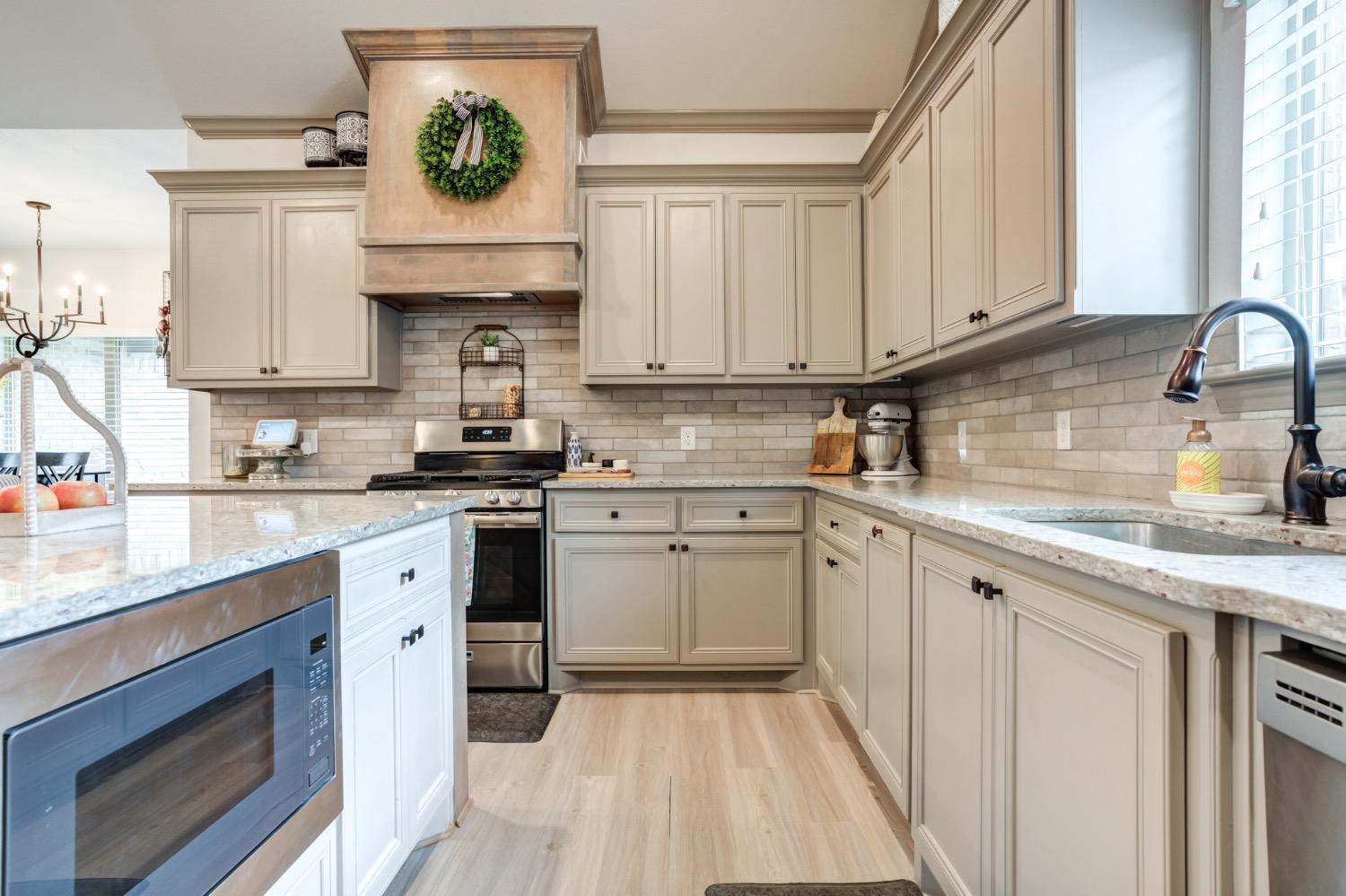 Lubbock, Texas 79424, United States, 3 Bedrooms Bedrooms, ,2 BathroomsBathrooms,Residential,Active,52638