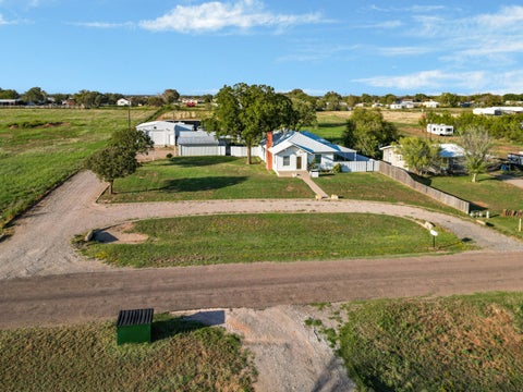 Photo of 2620 County Rd 7670, Lubbock, TX 79423 (MLS # 202614127)