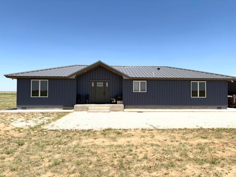 Photo of 2582 Private Road 193, Brownfield, TX 79316 (MLS # 202614527)