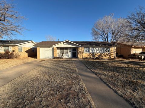 Photo of 5110 46th Street, Lubbock, TX 79414 (MLS # 202609299)