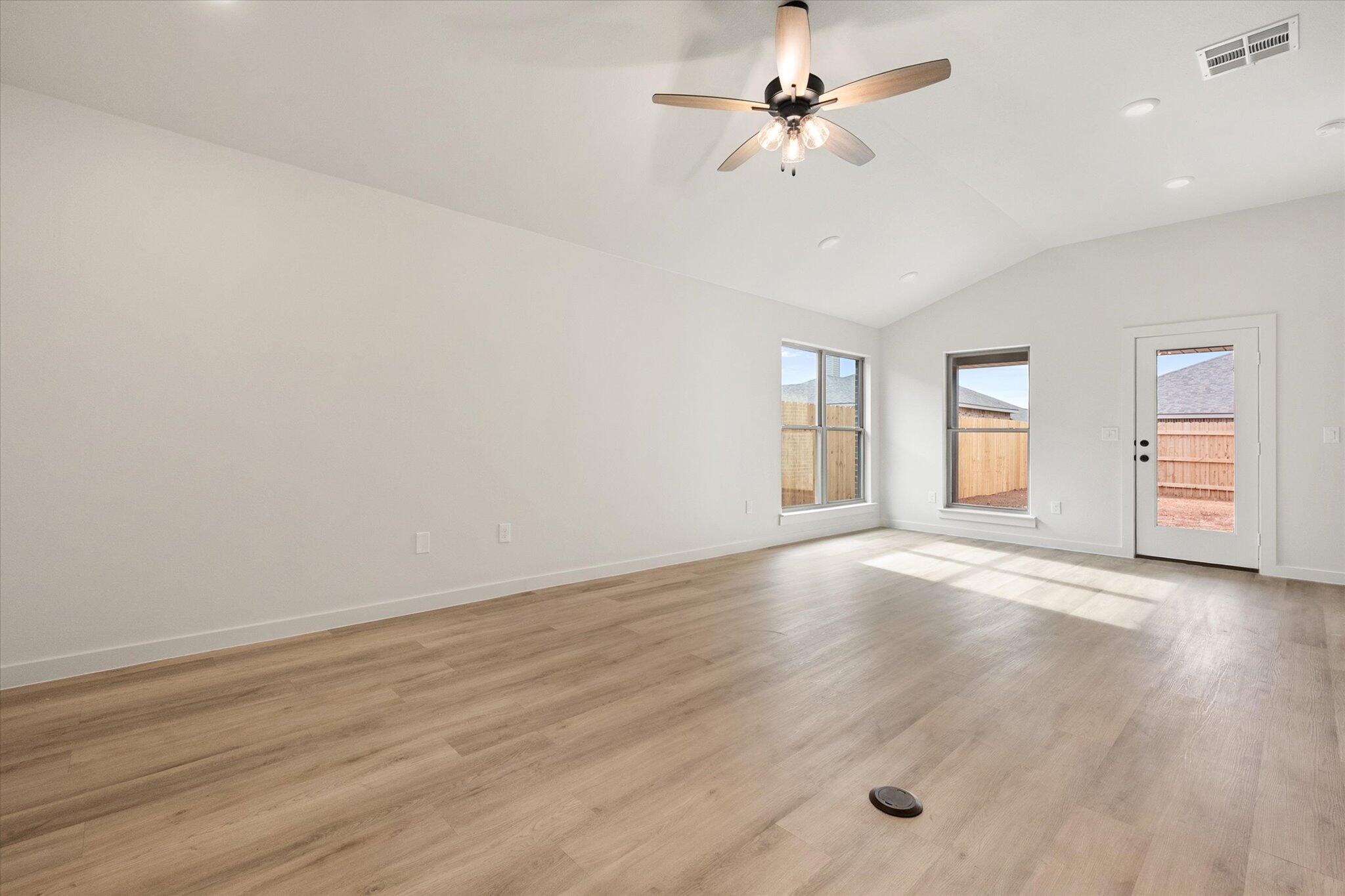 2407 Aberdeen Avenue