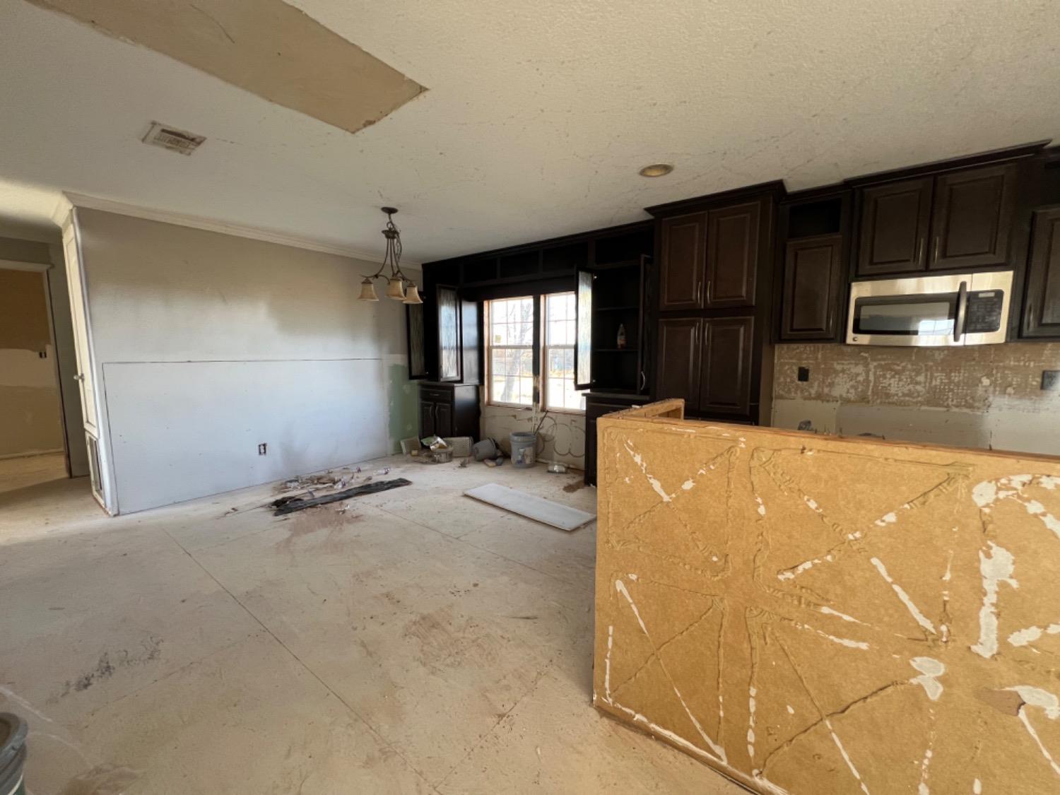 Lubbock, Texas 79415, United States, 3 Bedrooms Bedrooms, ,2 BathroomsBathrooms,Residential,Active,68061